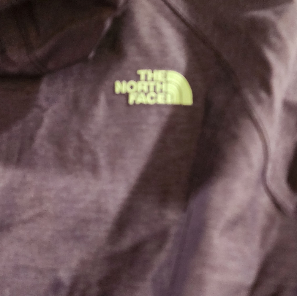 The North Face Women's Purple Jacket - Picture 8 of 9
